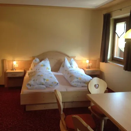 ファームステイ Weisssteinalm *