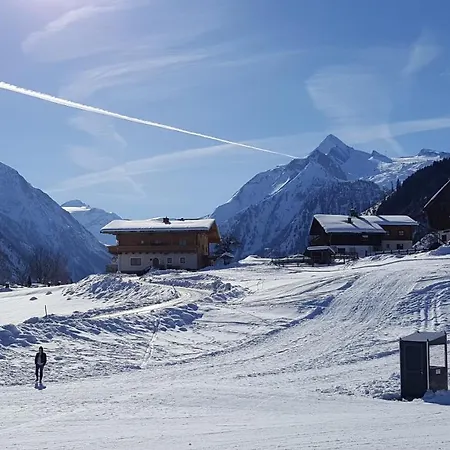 Weisssteinalm ファームステイ カプルーン